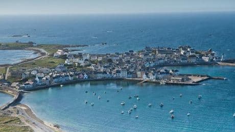 L’île de Sein, entre récits et récifs