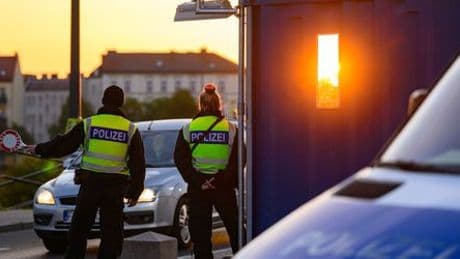 Verwaltungsgericht in Berlin: Abweisung Asylsuchender hinter Grenze rechtswidrig