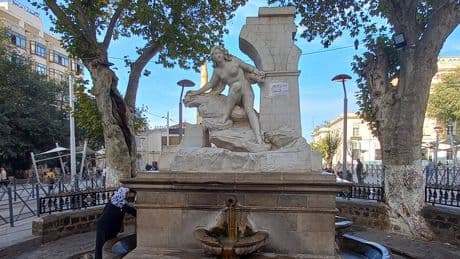 Algerien: Kulturkampf um Nymphe