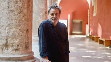 Enrique Urbizu: "En el cine hay mucho pijo riéndose de cosas que no tienen gracia"