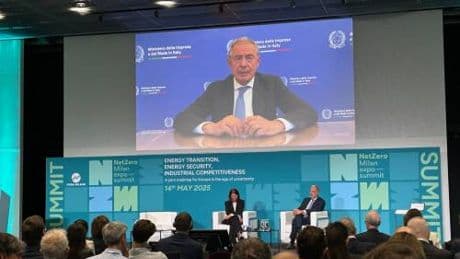 Urso a NetZero Milan: "Transizione verde per un'Europa forte e senza dipendenze"