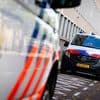 Auto rijdt in op gemeentehuis van Hoogeveen en vat vlam