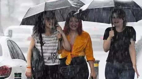 Meteoroloji yeni harita paylaştı! Bir uyarı da bakanlıktan geldi: 9 ile sağanak geliyor