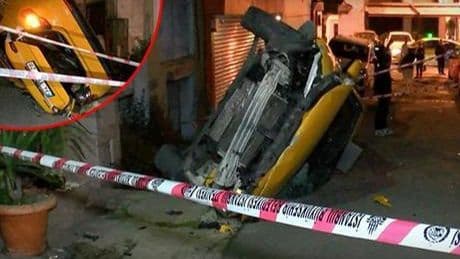Şişli'de taksi 10 metreden çıkmaz sokağa uçtu! 'Takla atarak yere düştü'