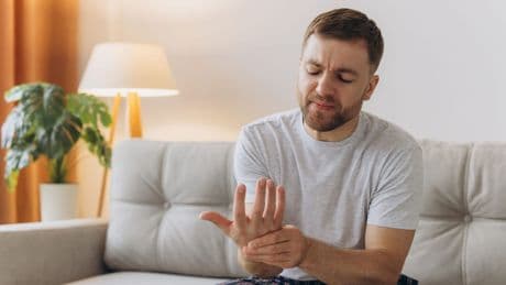 Phlegmone der Hand: Wie Sie sie erkennen und richtig handeln