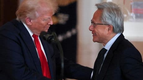 Trump change d’avis et laisse Nvidia exporter ses puces avancées vers la Chine