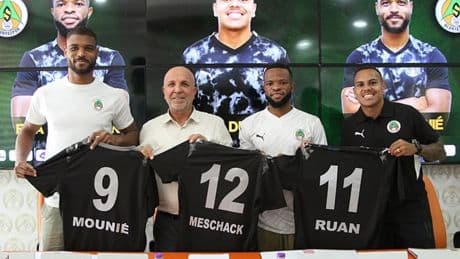 Alanyaspor'dan transfer şov! 3 oyuncu için imza töreni düzenlendi...