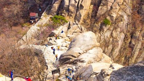K-hiking : à Séoul, les randonnées urbaines ont la cote