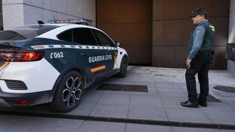 Angeklagt in Spanien: Kinder eingesperrt: Deutschen Eltern drohen 25 Jahre Haft