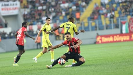Fenerbahçe, Gençlerbirliği'ni 3-1 mağlup etti