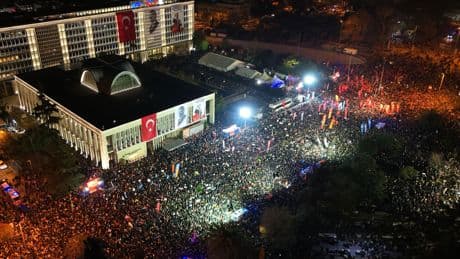 Cezaevindeki CHP'li başkanlardan bayram mesajı:  “Zorluklar geçici, inancımız daimidir”