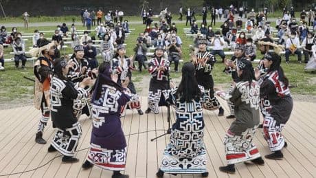 Dans le nord du Japon, les Aïnous cherchent à faire entendre leur voix