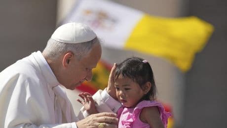 Pope Leo criticizes political nationalism and prays for reconciliation and dialogue