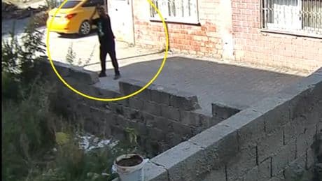 Gasp ettikleri taksiyle ateş açtılar!