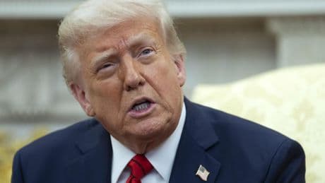 États-Unis : la Cour suprême fixe une audience sur le décret de Trump pour abolir le droit du sol