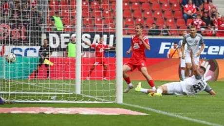 Arbeitssieg gegen BFC Dynamo - Damelang erlöst Halle bei Schröder-Debüt