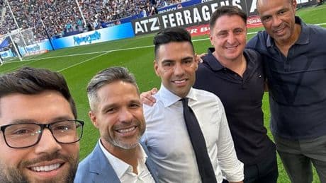 Futre y Falcao hicieron el saque de honor con más ex de Atñeti y Porto homenajeados