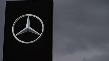 Unternehmen: Mercedes legt Zahlen für zweites Quartal vor