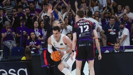 79-67: El Real Madrid condena al descenso a Covirán Granada con un triunfo de récord
