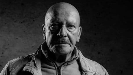 Podcast "Luchterhandt": Kann dieser Mann einen Mord aufklären?