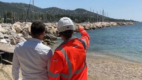"La mer peut s'engouffrer là-dedans": une digue du port de Carqueiranne menace de s'effondrer