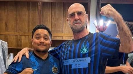 «C’est Marseille BB» : Éric Cantona s’affiche avec... Un maillot de l’Inter Milan