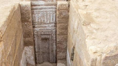La tombe d’un prince égyptien de la Ve dynastie découverte à Saqqara