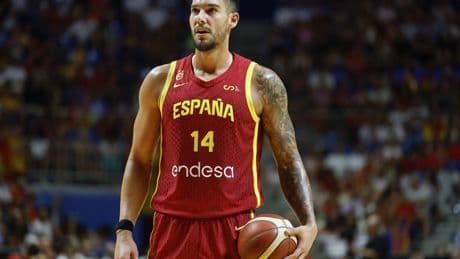 Willy Hernangómez, capitán de la Selección: "Perdí el amor por el baloncesto en el Barça"