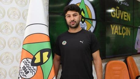 Alanyaspor'da 4 imza birden!