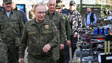 Vladimir Putin observes joint military exercise with Belarus