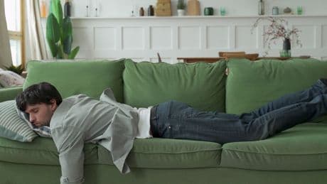 Müde nach dem Frühstück? Experten verraten, was dagegen hilft