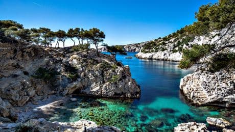 Marseille : un armateur condamné pour deux mouillages dans une zone interdite des calanques