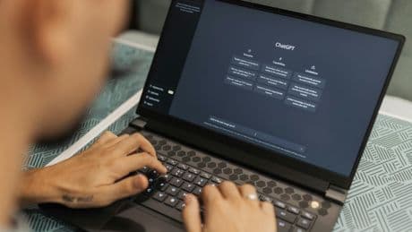 Neuste Untersuchungen: Führt KI-Nutzung zu weniger Denkleistung?