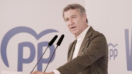 Comparecencia de Feijóo tras la dimisión de Santos Cerdán por el informe de la UCO, en streaming