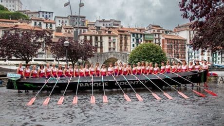 Las mujeres de Ondarroa se echan a la mar