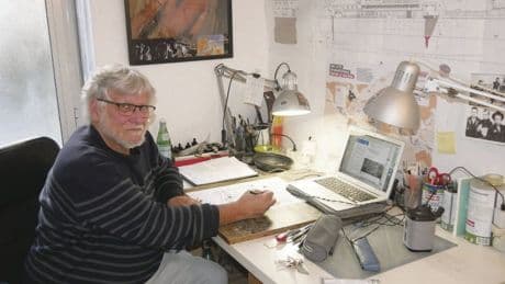 « J’ai voulu comprendre cette violence qu’il peut y avoir en psychiatrie » : Yann Madé, auteur de la BD « Soignante »