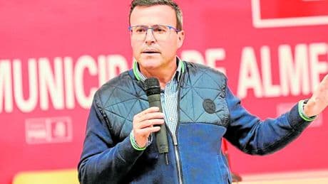 Gallardo seguiría de aforado aunque se convocaran elecciones en Extremadura