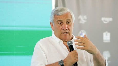 Ius scholae, Tajani insiste: «Nessuna marcia indietro, cercheremo di convincere gli alleati». Le posizioni dei partiti sulla cittadinanza