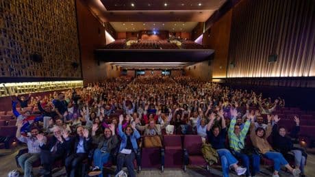 La campaña de lectura “Girem Full!” recauda 240.000 euros para la investigación contra el cáncer