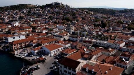Ayvalık'ta yılbaşı yoğunluğu: Turistik otellerde doluluk yüzde 80'e ulaştı
