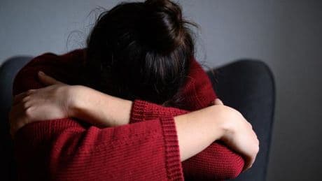 Beratungsstelle "Sekten-Info": Bilanz der Sekten-Info: Exorzismus und Verschwörungsglauben