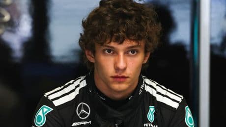 Mercedes told to make immediate Kimi Antonelli decision as Toto Wolff changes tack