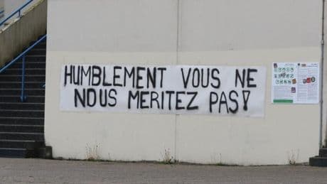 «Humblement, vous ne nous méritez pas!» : les supporters de Caen répondent sèchement à la mère de Kylian Mbappé
