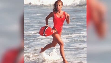 Sexiness pur! - Superstar zeigt sich mit 53 im Bikini
