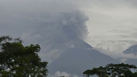 Vulkanausbruch in Guatemala: Hunderte Menschen in Sicherheit gebracht