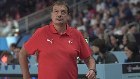 Ergin Ataman'dan TRT'ye sert tepki: Umarım TRT 1'e doğru gideriz