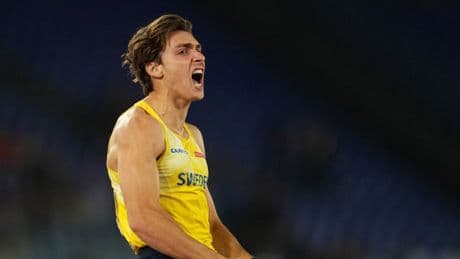 Armand Duplantis'ten yeni rekor