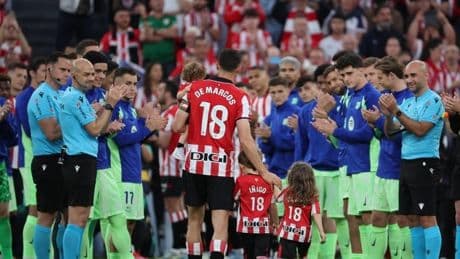 Lewandowski pone la guinda a la temporada del Barça en la despedida de De Marcos