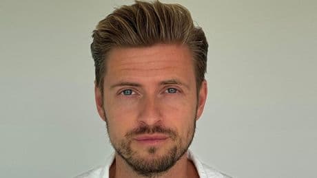 GZSZ-Star fälschlich für tot erklärt - Jörn Schlönvoigt: „Ich lebe noch!“