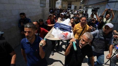 En direct, guerre à Gaza : trois journalistes palestiniens tués dans un bombardement israélien sur un hôpital de l’enclave